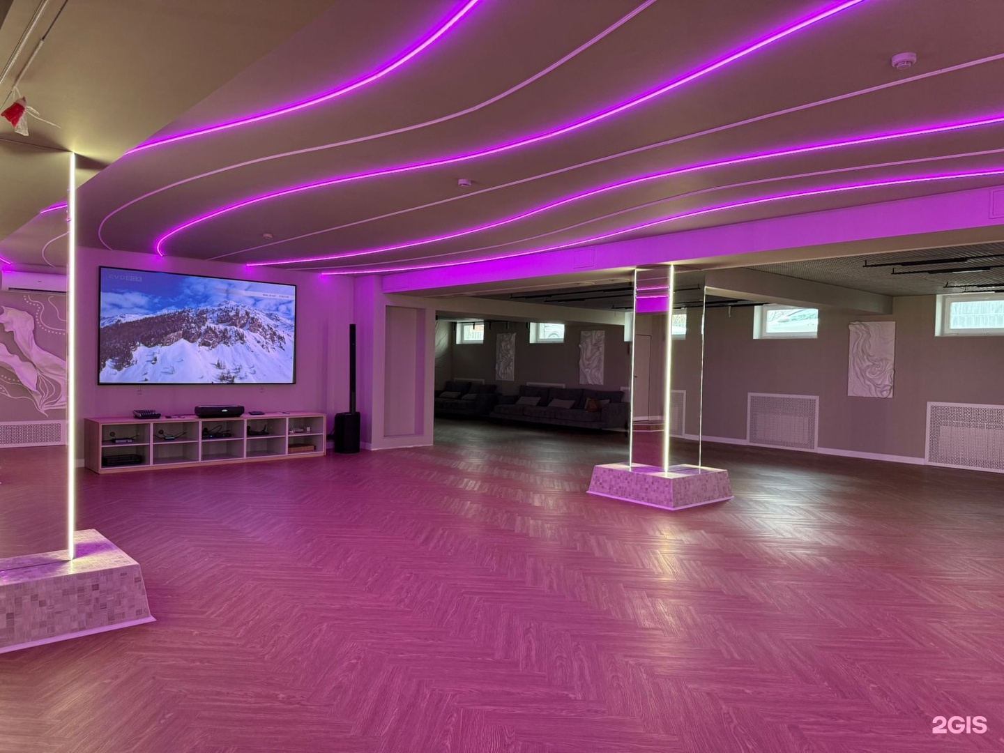 большой зал